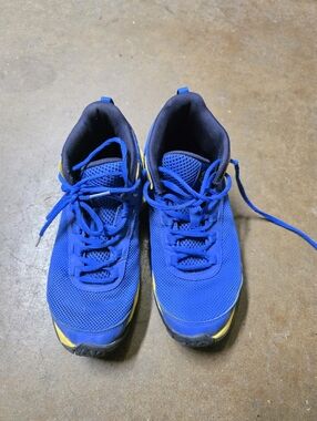 Under Armour Jet 2018 size 6y